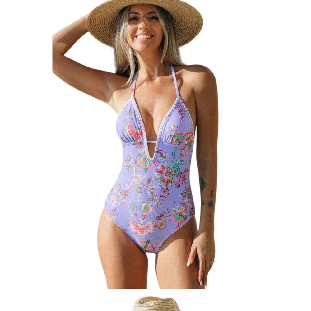 Cupshe Womens Purple Floral Plunge Cutout Shell Stitch One Piece Swimsuit Size M